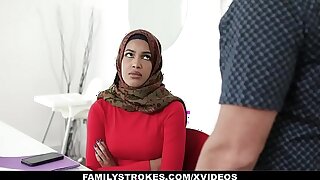 Family Strokes - Stepsister (Maya Farrell) Learns To Swell up My Cock In Her Hijab
